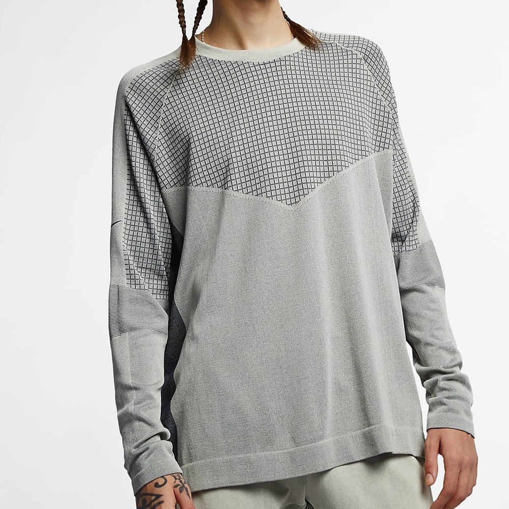 NIKE Sportswear Tech Pack Men’s Long Sleeve Knit Top Fossil Dark Obsidian Size S